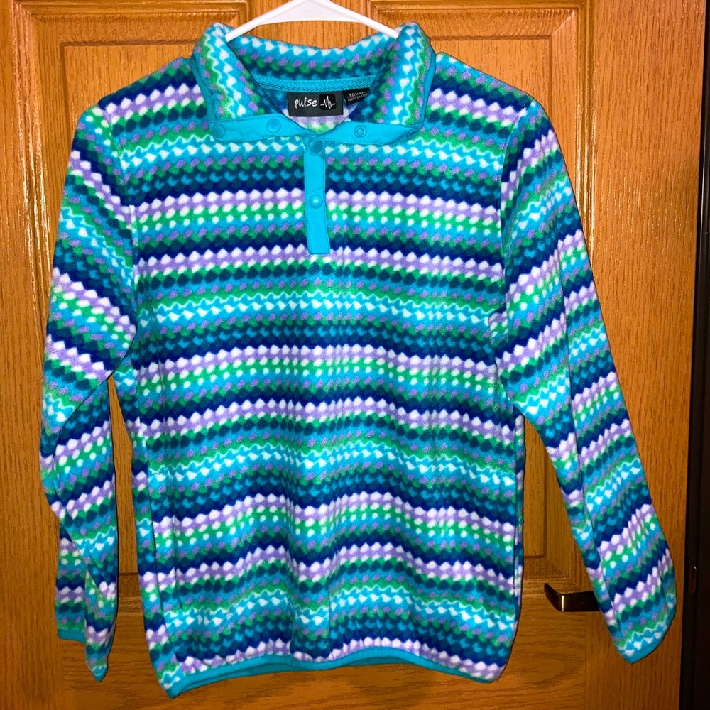 Multi colored sweater by Pulse. Size youth S(7-8)
